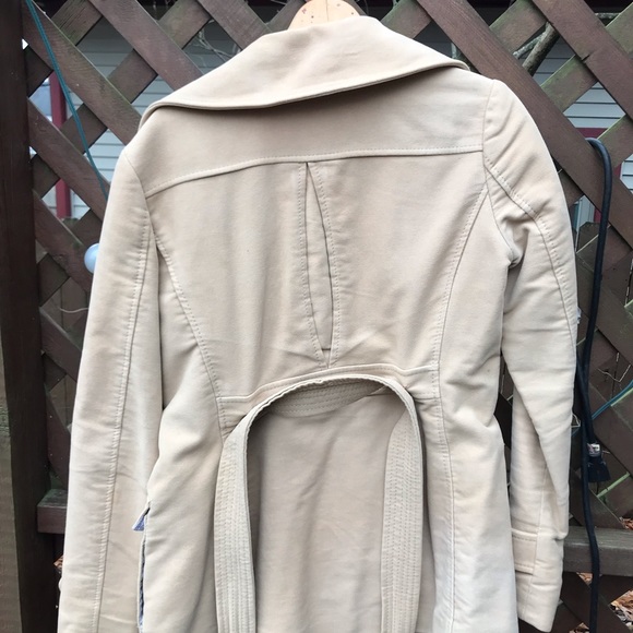 Fall Gap Coat - Picture 2 of 6